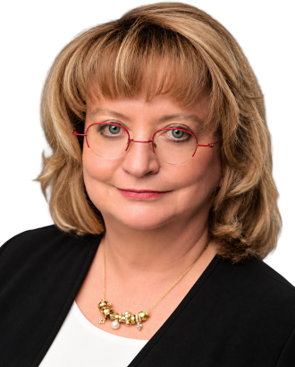 Jan Headshot facing Left 2